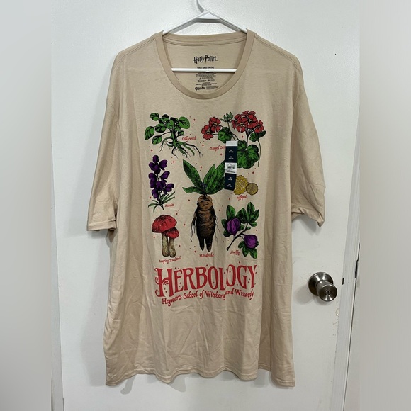 Warner Bros. Other - Warner Bros. Harry Potter Herbology Graphic Tee, size 3X, new